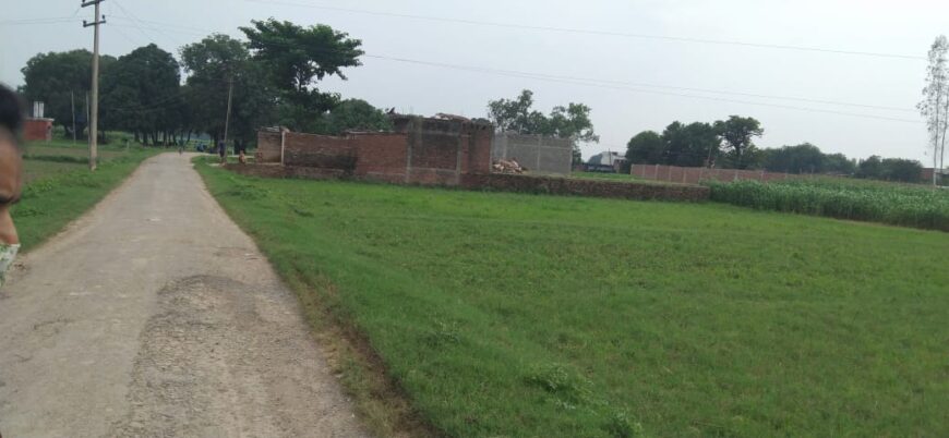 Manauri kendriya vidyalaya railway yard se 500 meter andar 30 feet main road se laga hua plot for sale in prayagraj