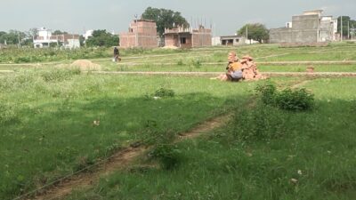 80 Gaj ka plot Bamrauli Sainath hospital se laga hua hai plot for sale in prayagraj