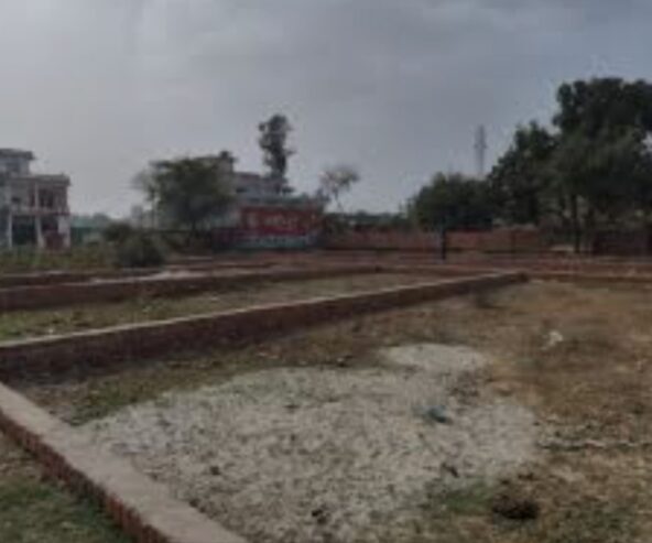 Bamrauli airportke pass 55 Gaj ka plot land in prayagraj