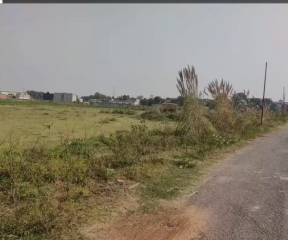 Manauri railway station ke pass 200 Gaj ka plot commercial property in prayagraj