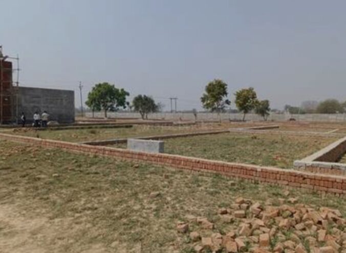 Bamrauli airport ke pass 100 gaj ka plot land in prayagraj