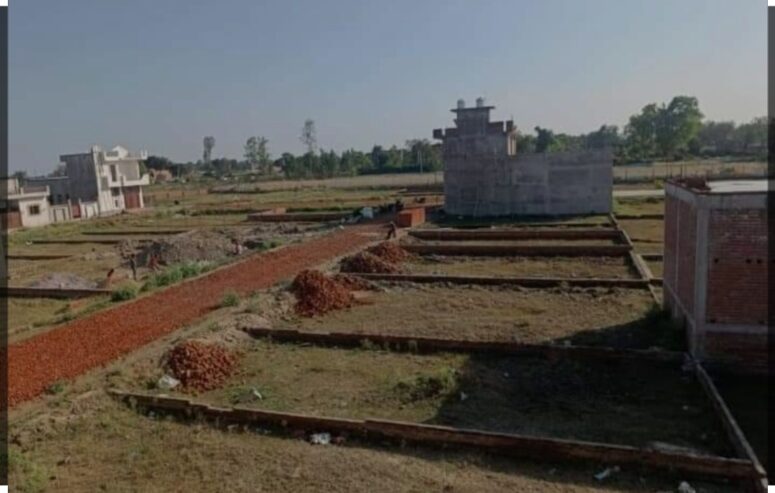 Asrawla kala market ke samne 150 Gaj ka plot land in prayagraj