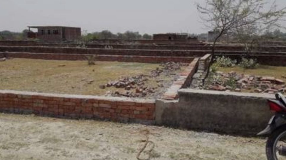 Asrawal Marek ke samne commercial property in prayagraj