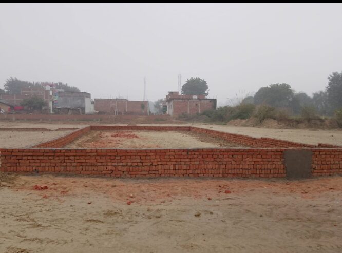 Phaphamau main road se laga commercial property in prayagraj