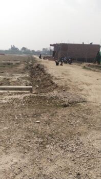 Phaphamau handiya kokhraj Highway se laga hua commercial property